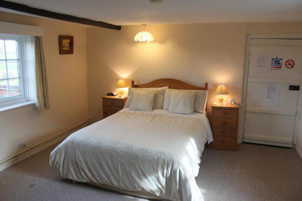 Ingon Bank Farm Bed And Breakfast Stratford-upon-Avon Room photo